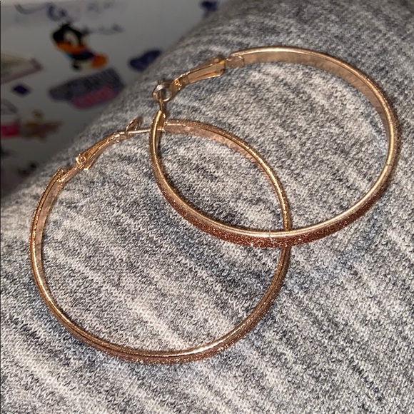 Earrings - Picture 2 of 3